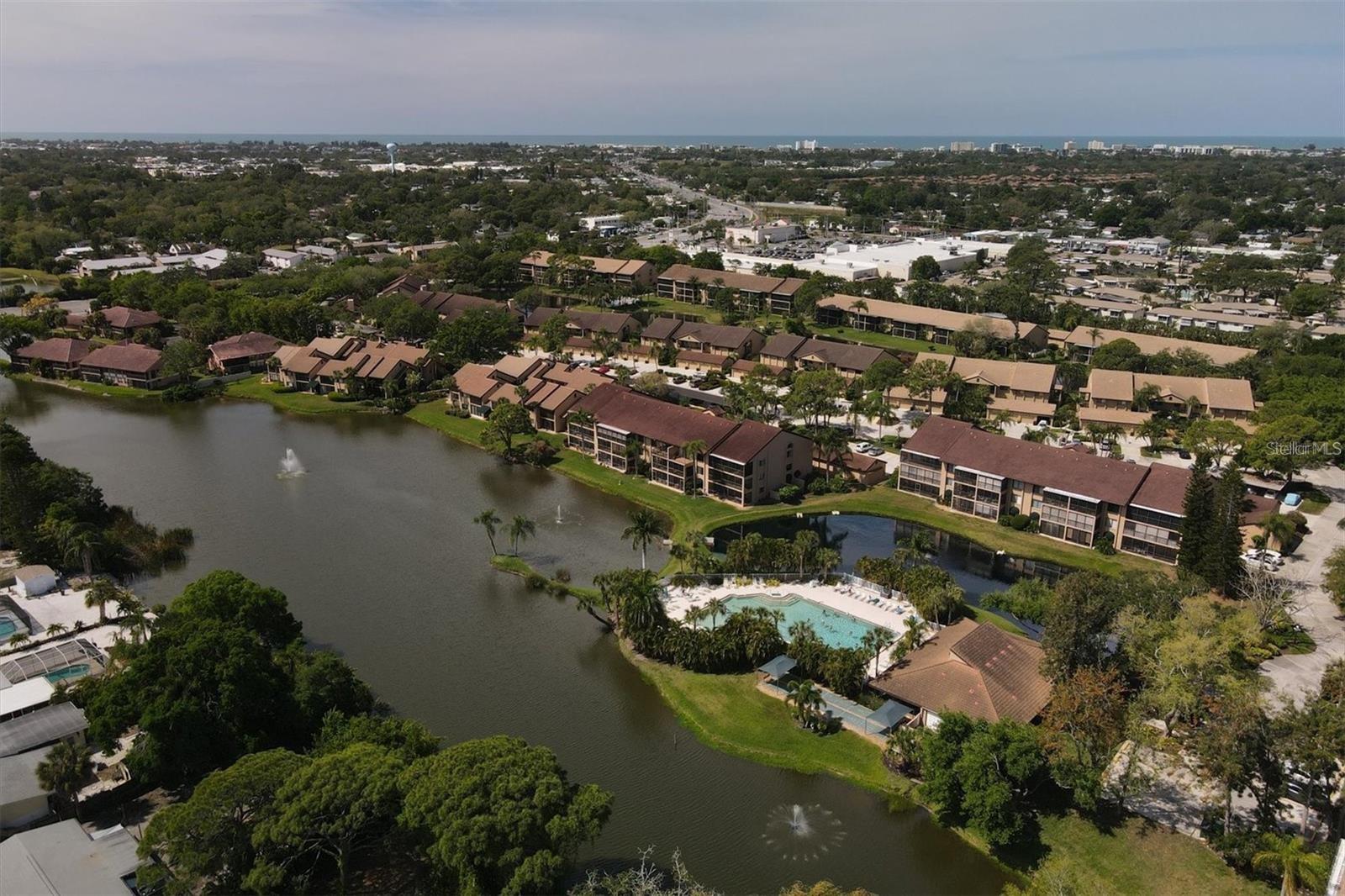 ASHTON LAKES 03 - Residential Lease