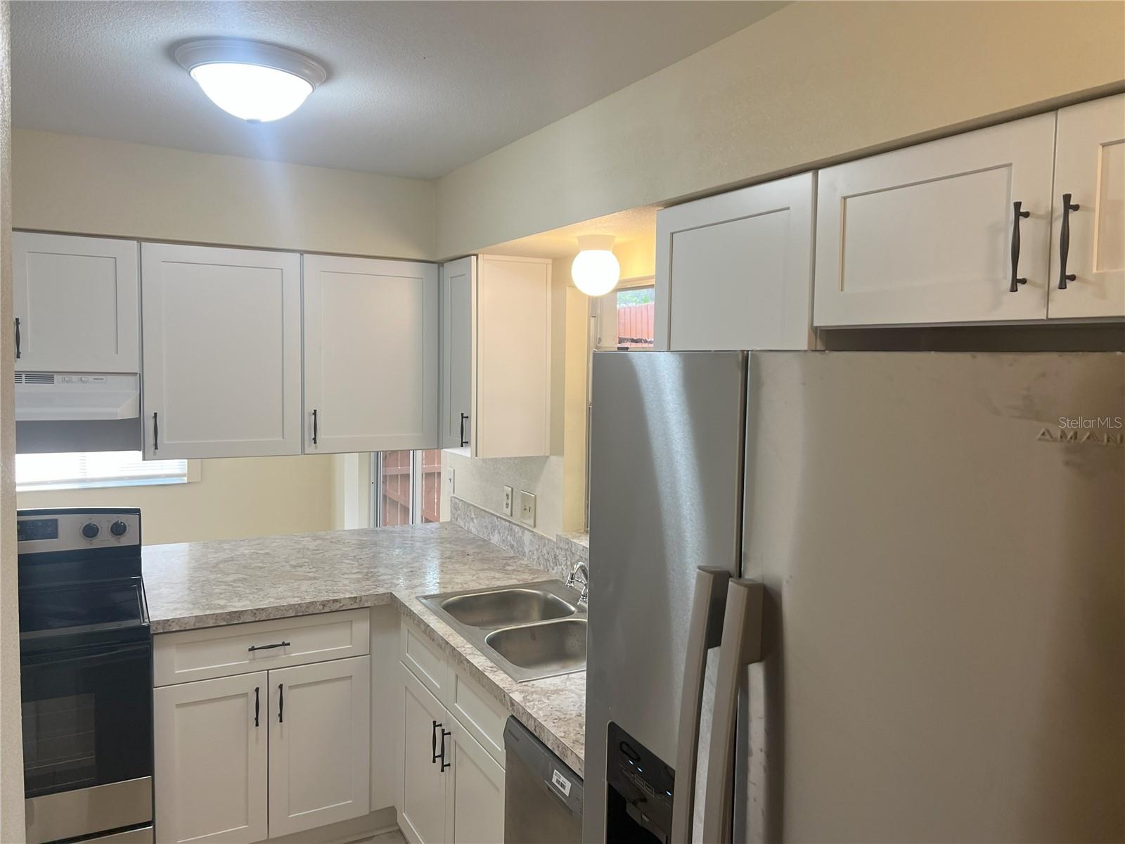 SHADY OAK COVE - Residential Lease