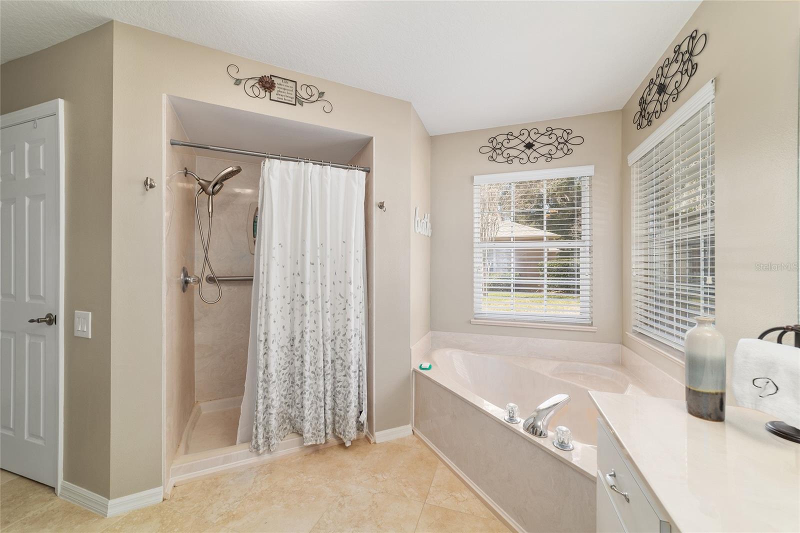 AVONDALE - Residential