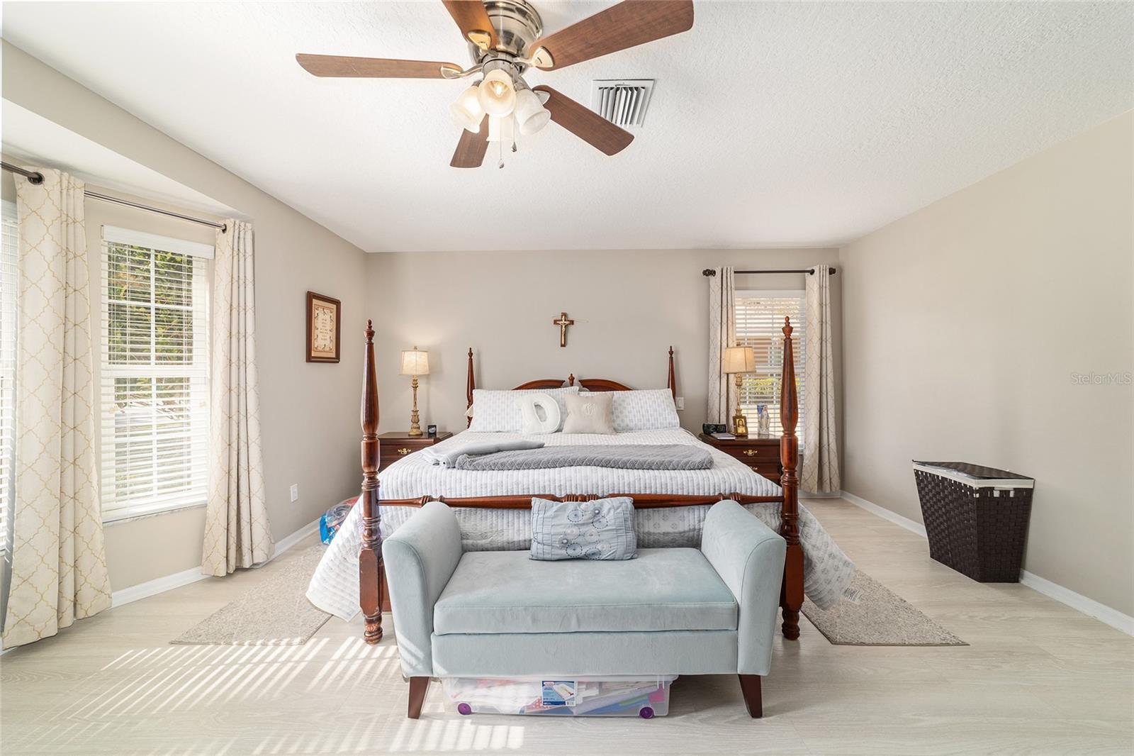 AVONDALE - Residential