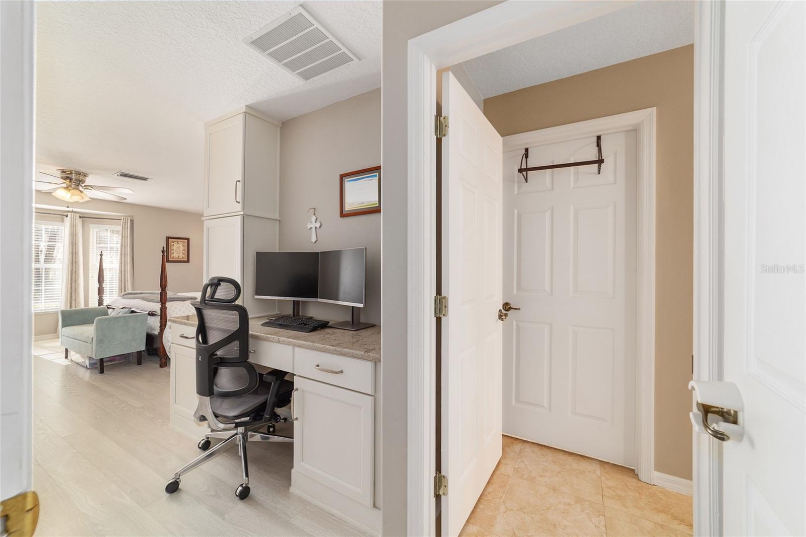 AVONDALE - Residential