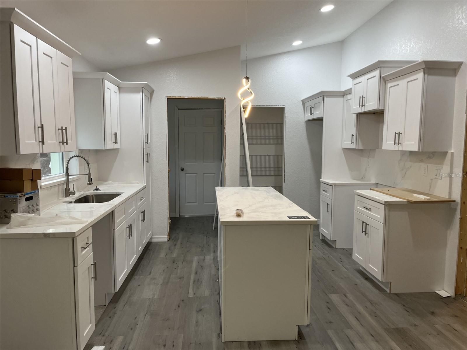 11 SEQUOIA LOOP PLACE