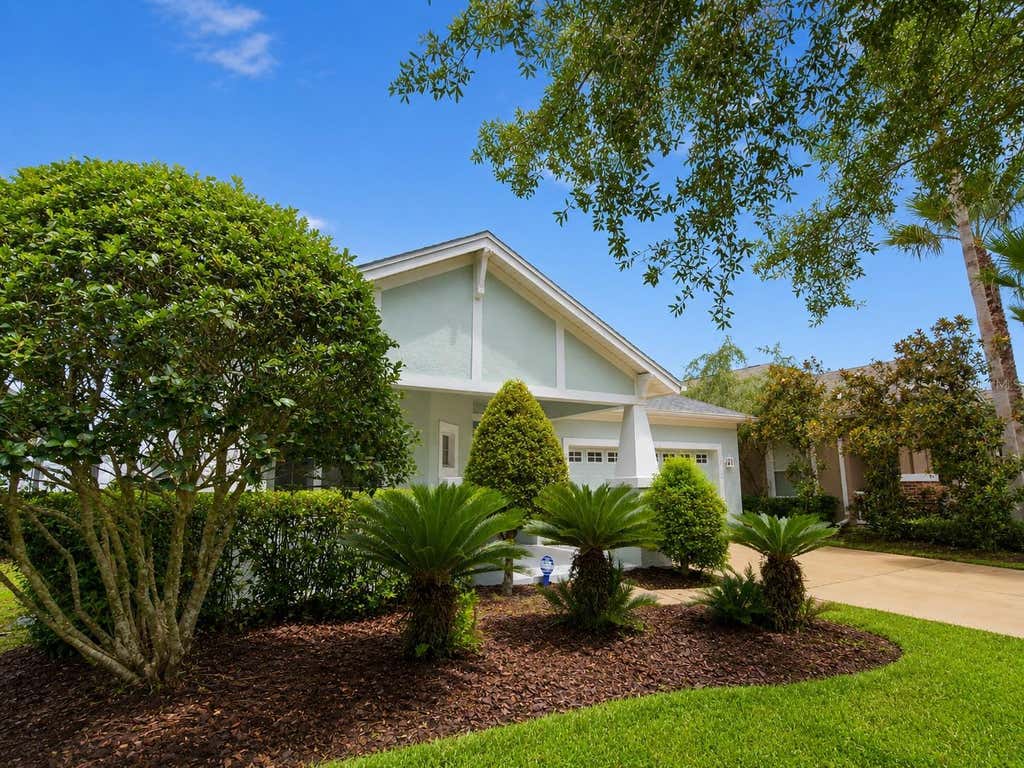 Photo of 8119 Hampton Lake Drive, Tampa, FL 33647 (MLS # TB8519142)
