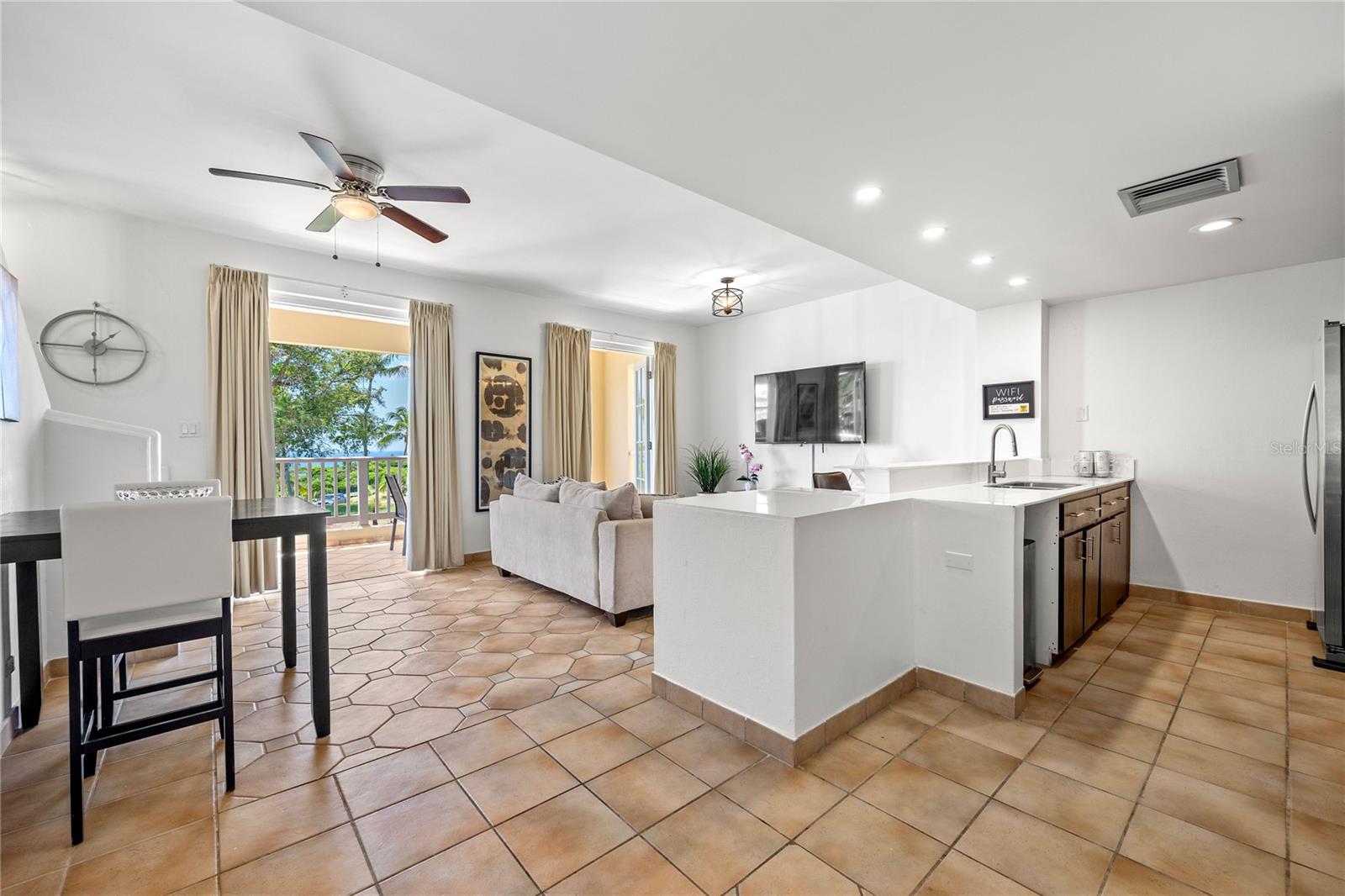 5191-5192-5193 LAS CASITAS CONDOMINIUM