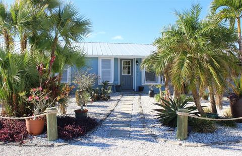 A home in PORT CHARLOTTE