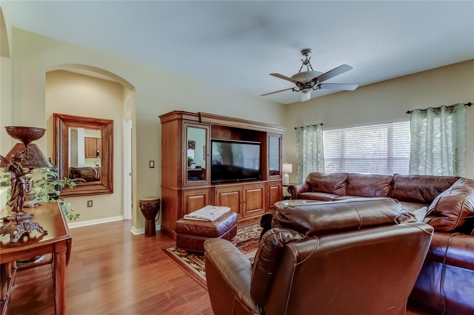 WATERS EDGE PH 2 - Residential