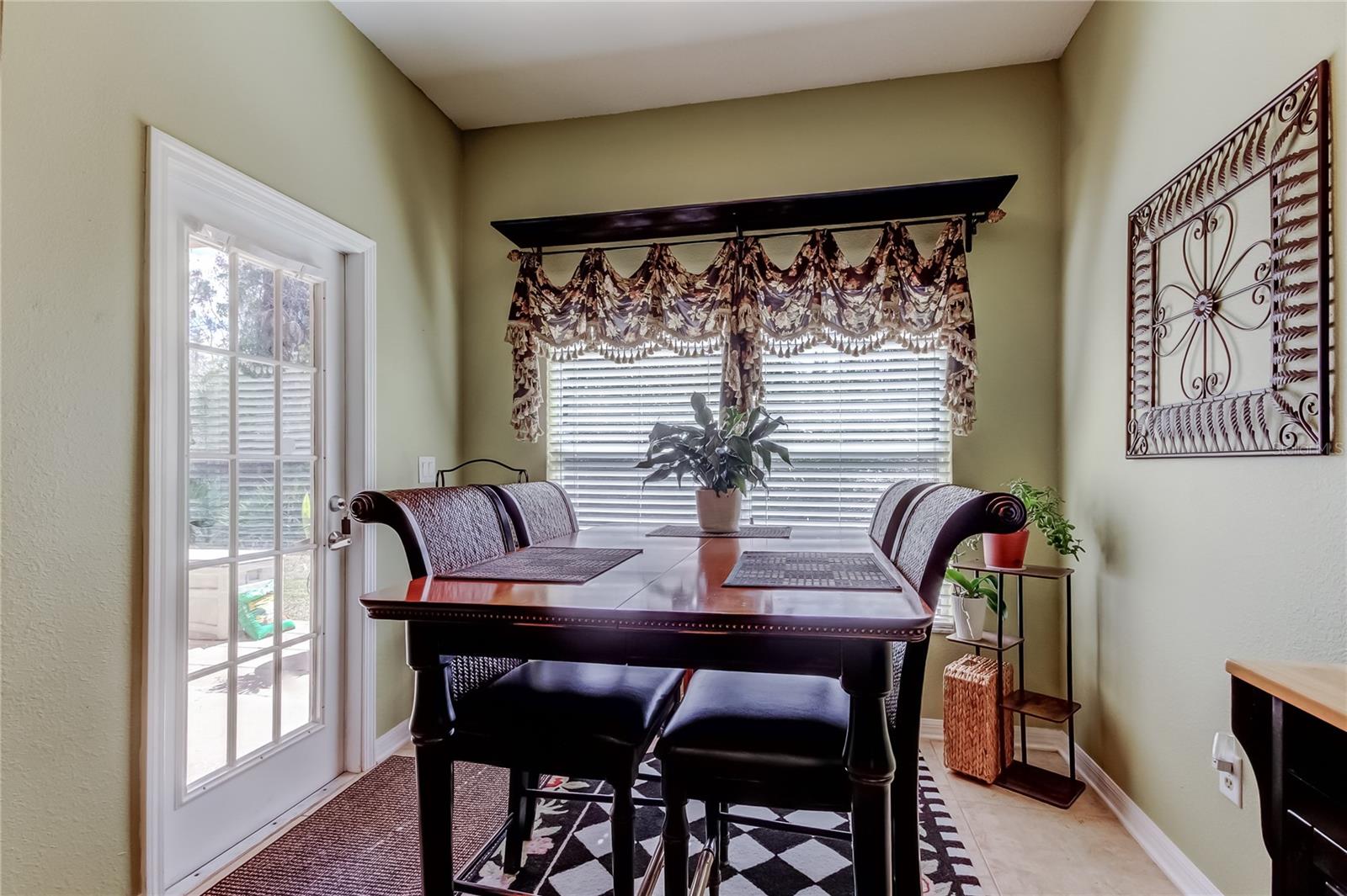 WATERS EDGE PH 2 - Residential