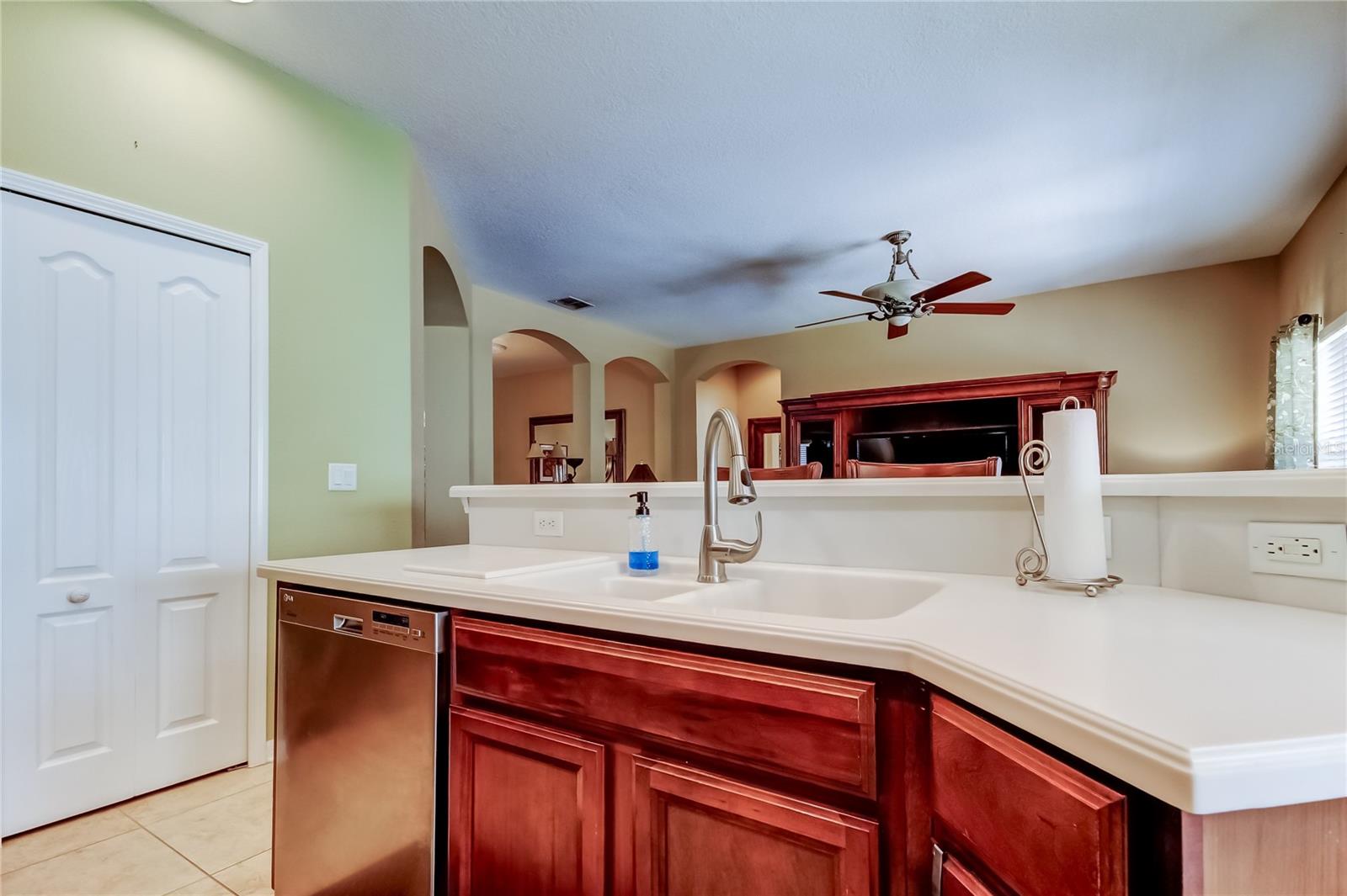 WATERS EDGE PH 2 - Residential