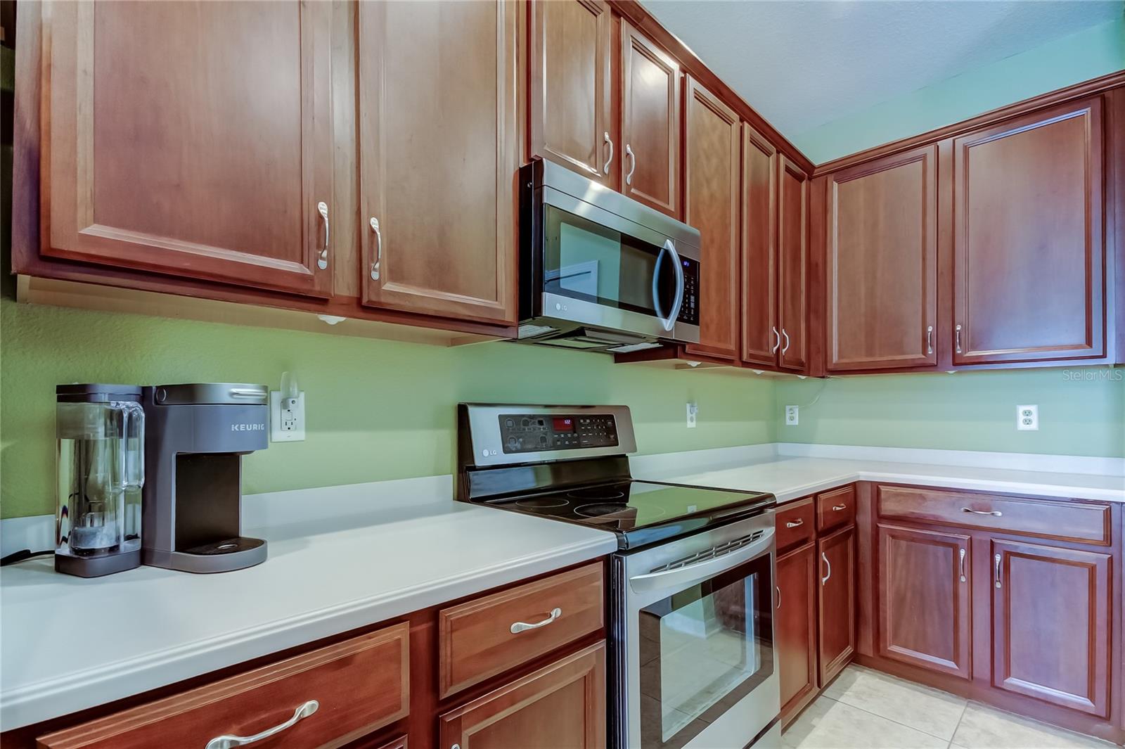 WATERS EDGE PH 2 - Residential