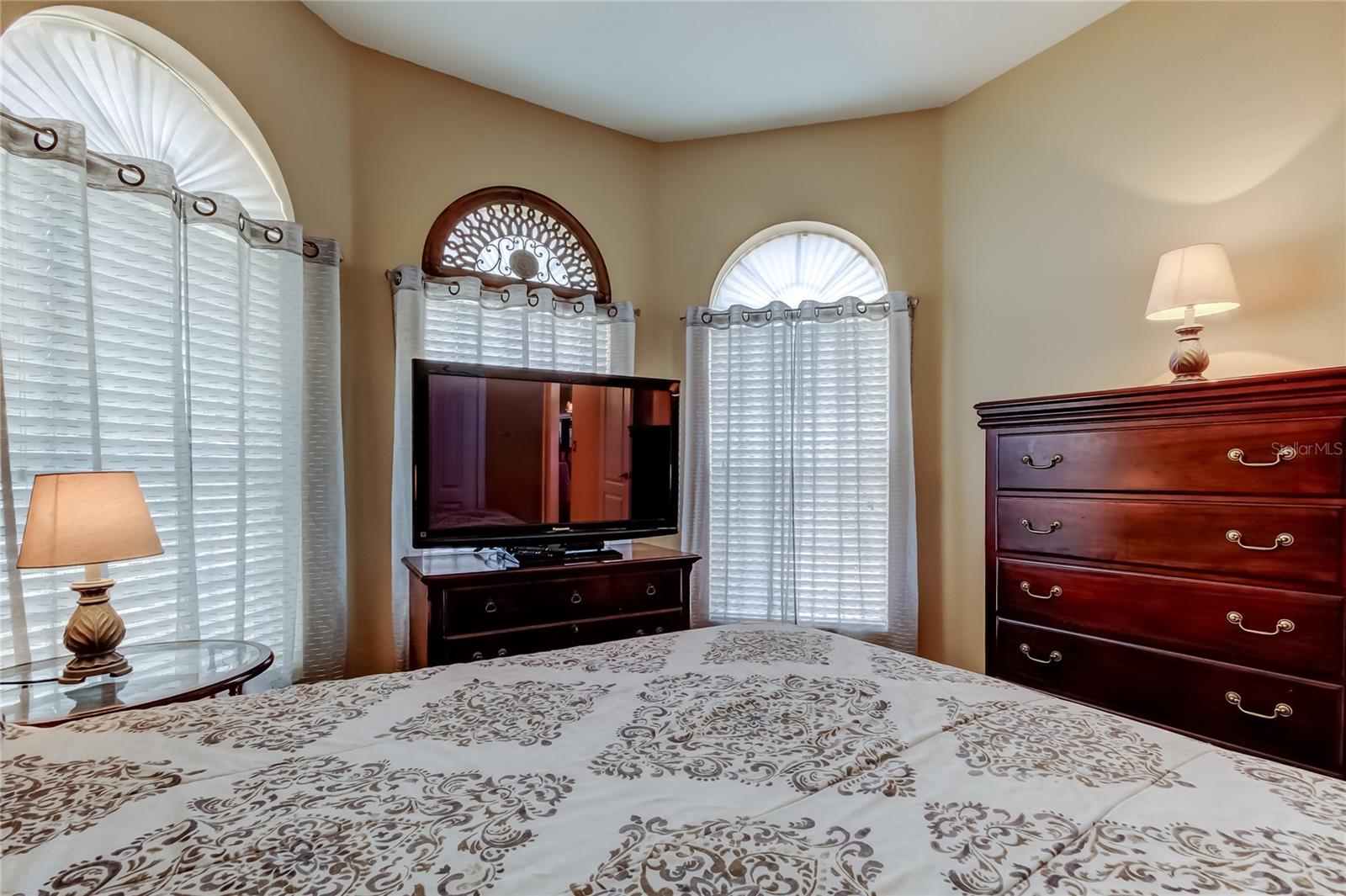 WATERS EDGE PH 2 - Residential