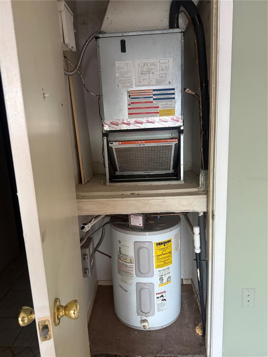 BVL UNIT 1 - Residential Lease