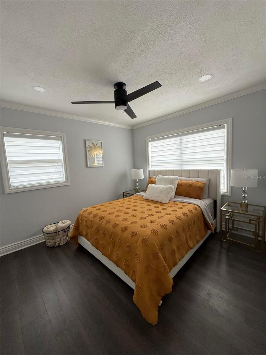 WOODMONT PARK ESTATES - Residential Lease