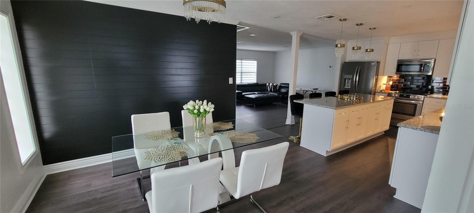 WOODMONT PARK ESTATES - Residential Lease