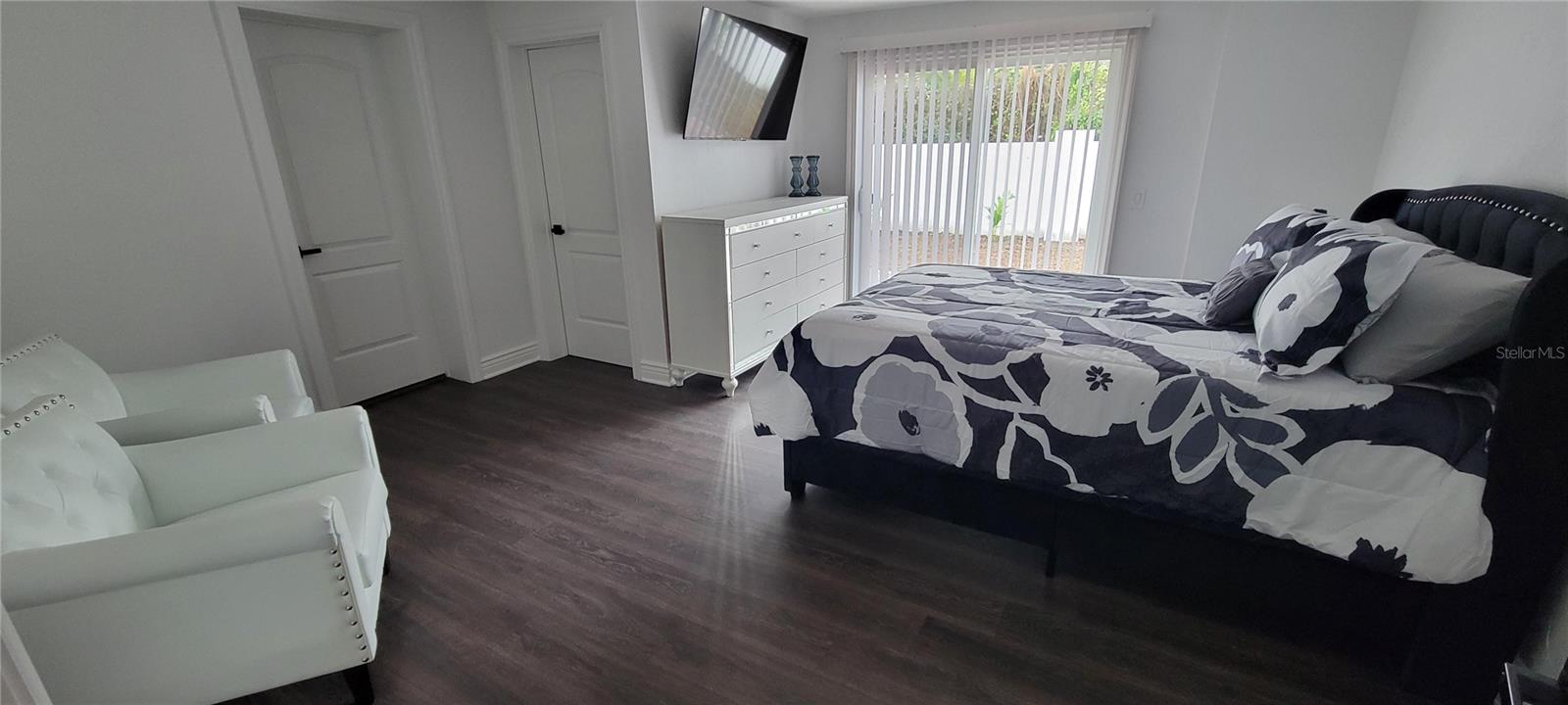 WOODMONT PARK ESTATES - Residential Lease