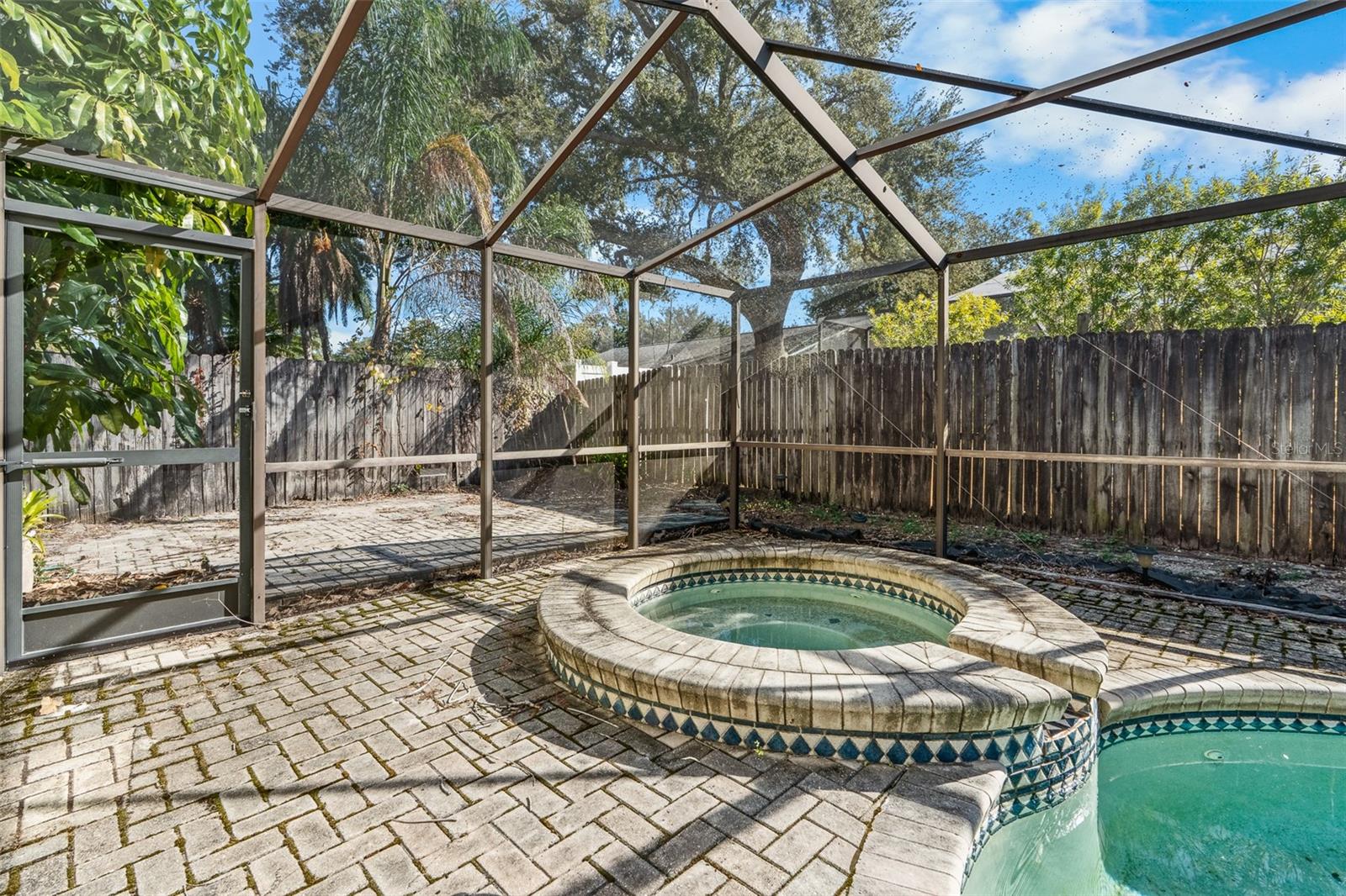 CYPRESS POINT - Residential