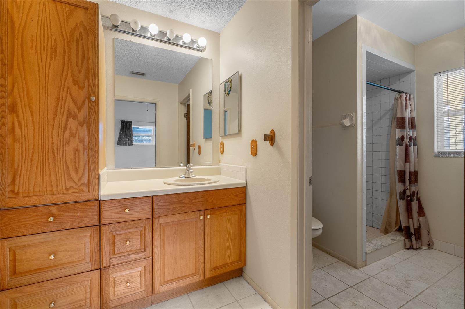 CYPRESS POINT - Residential