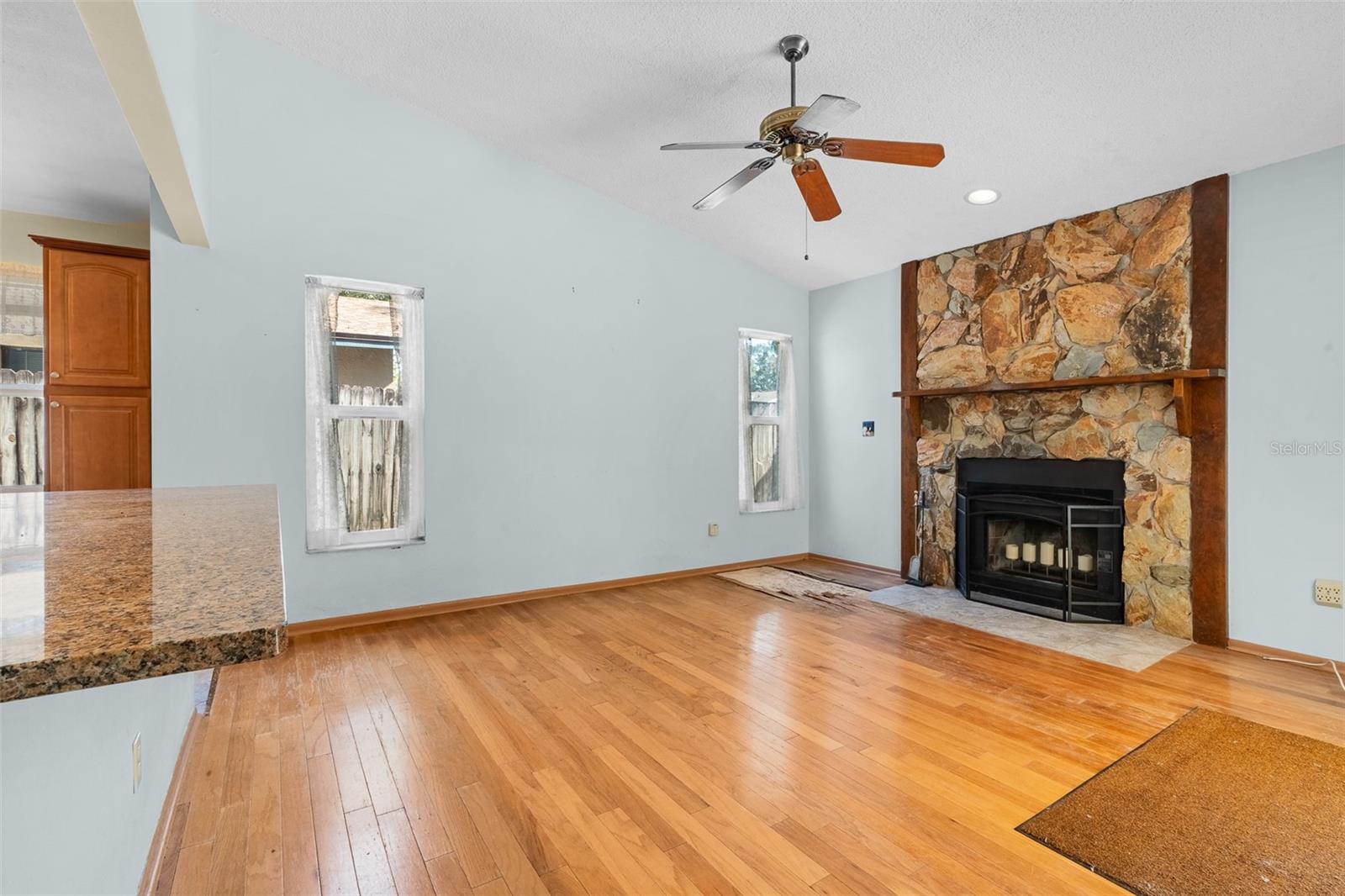 CYPRESS POINT - Residential