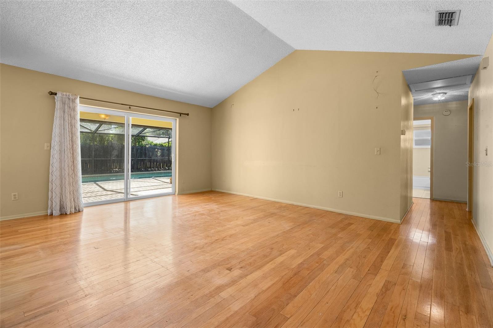 CYPRESS POINT - Residential