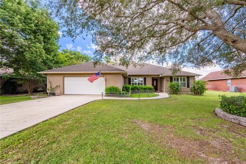 A home in KEYSTONE HEIGHTS