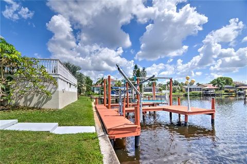 A home in APOLLO BEACH