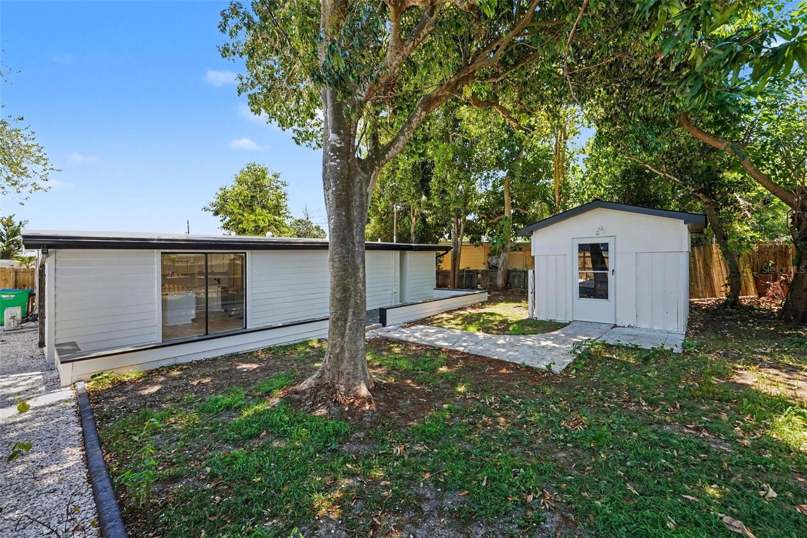 SEMINOLE LAKE VILLAGE 2ND ADD - Residential