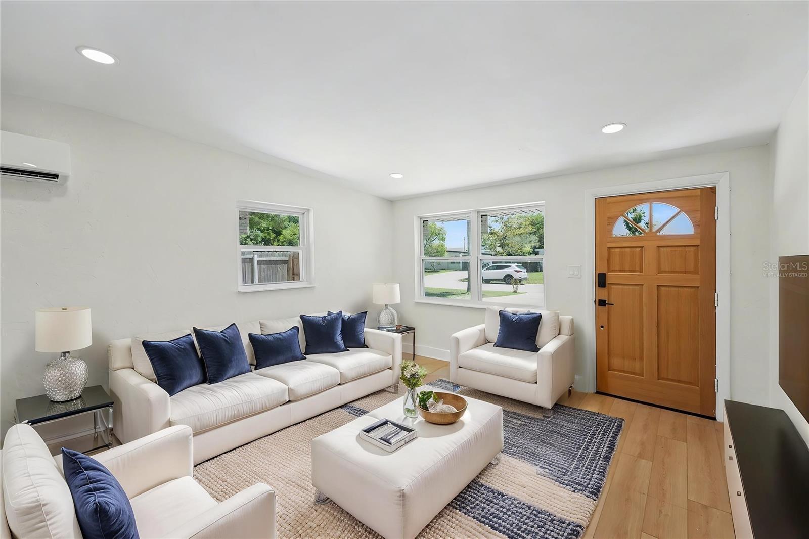 SEMINOLE LAKE VILLAGE 2ND ADD - Residential