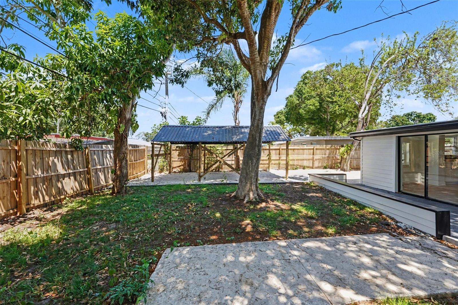 SEMINOLE LAKE VILLAGE 2ND ADD - Residential