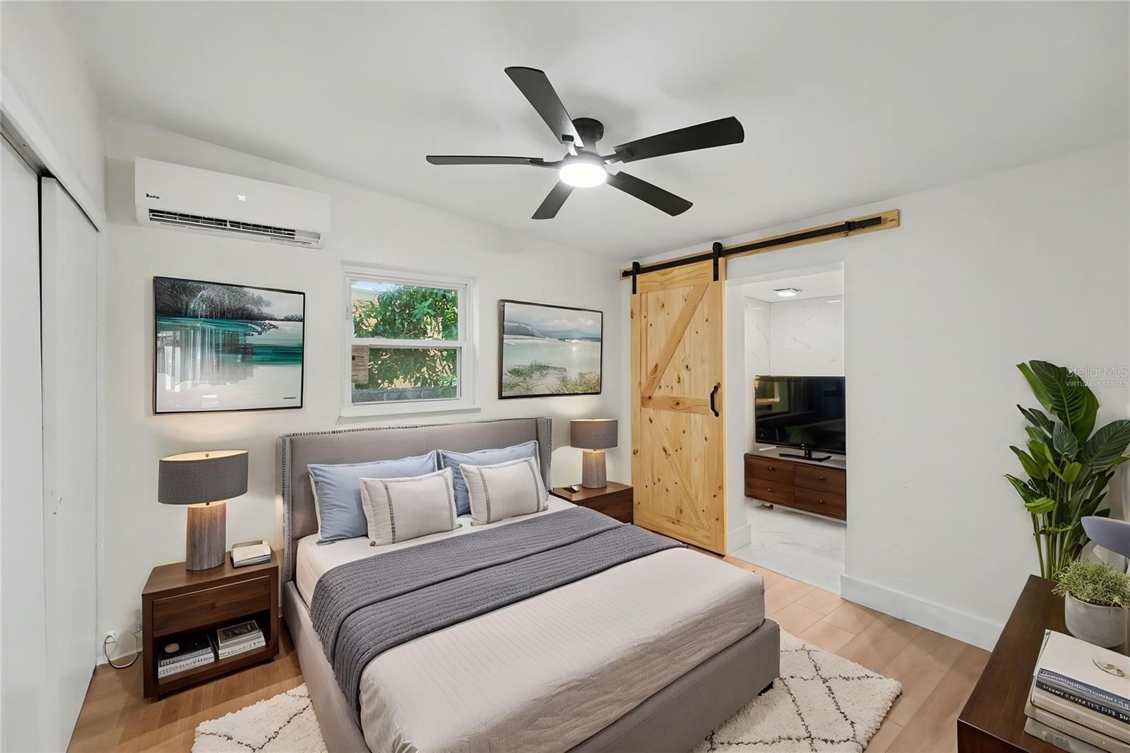 SEMINOLE LAKE VILLAGE 2ND ADD - Residential