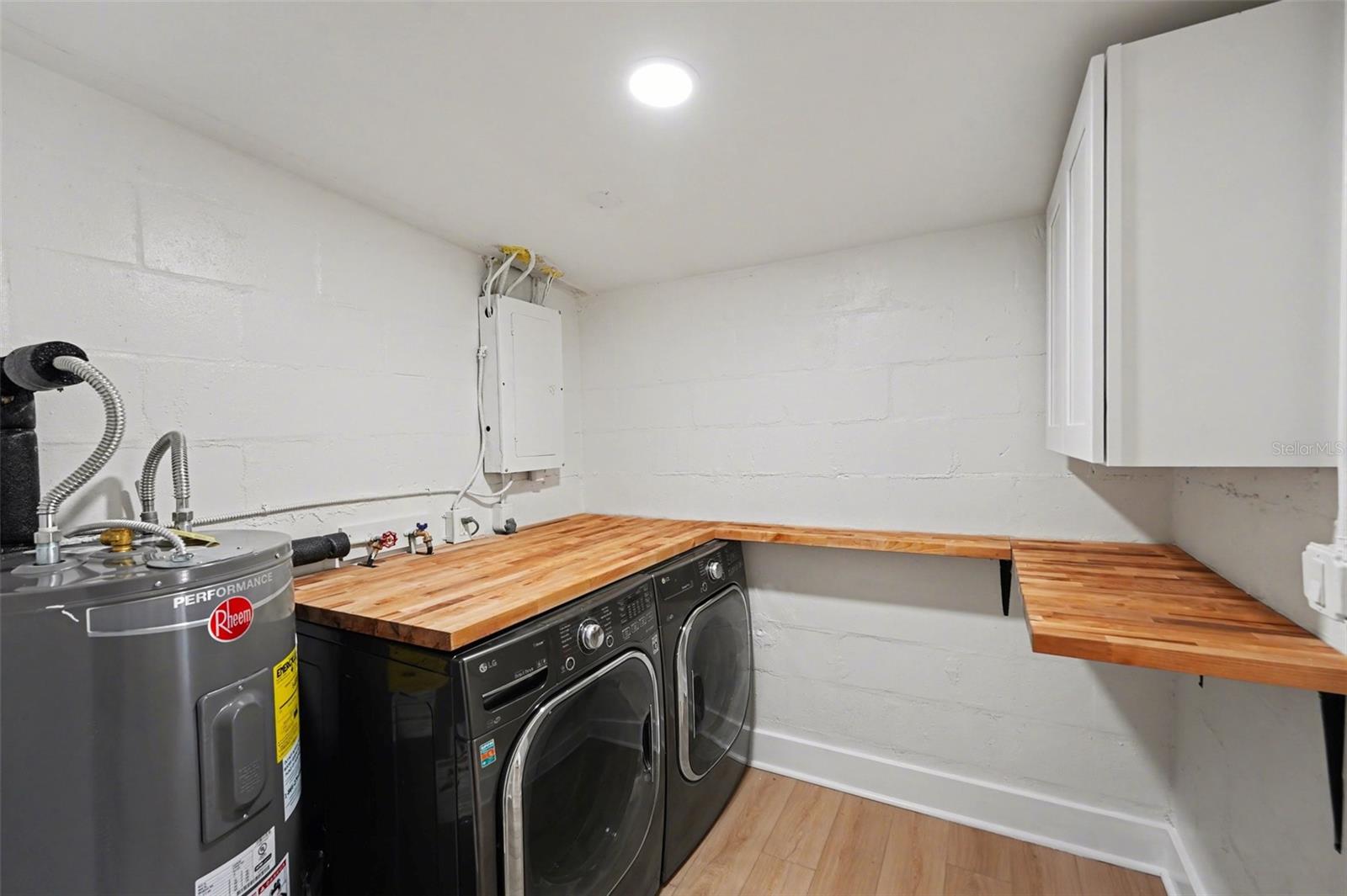 SEMINOLE LAKE VILLAGE 2ND ADD - Residential