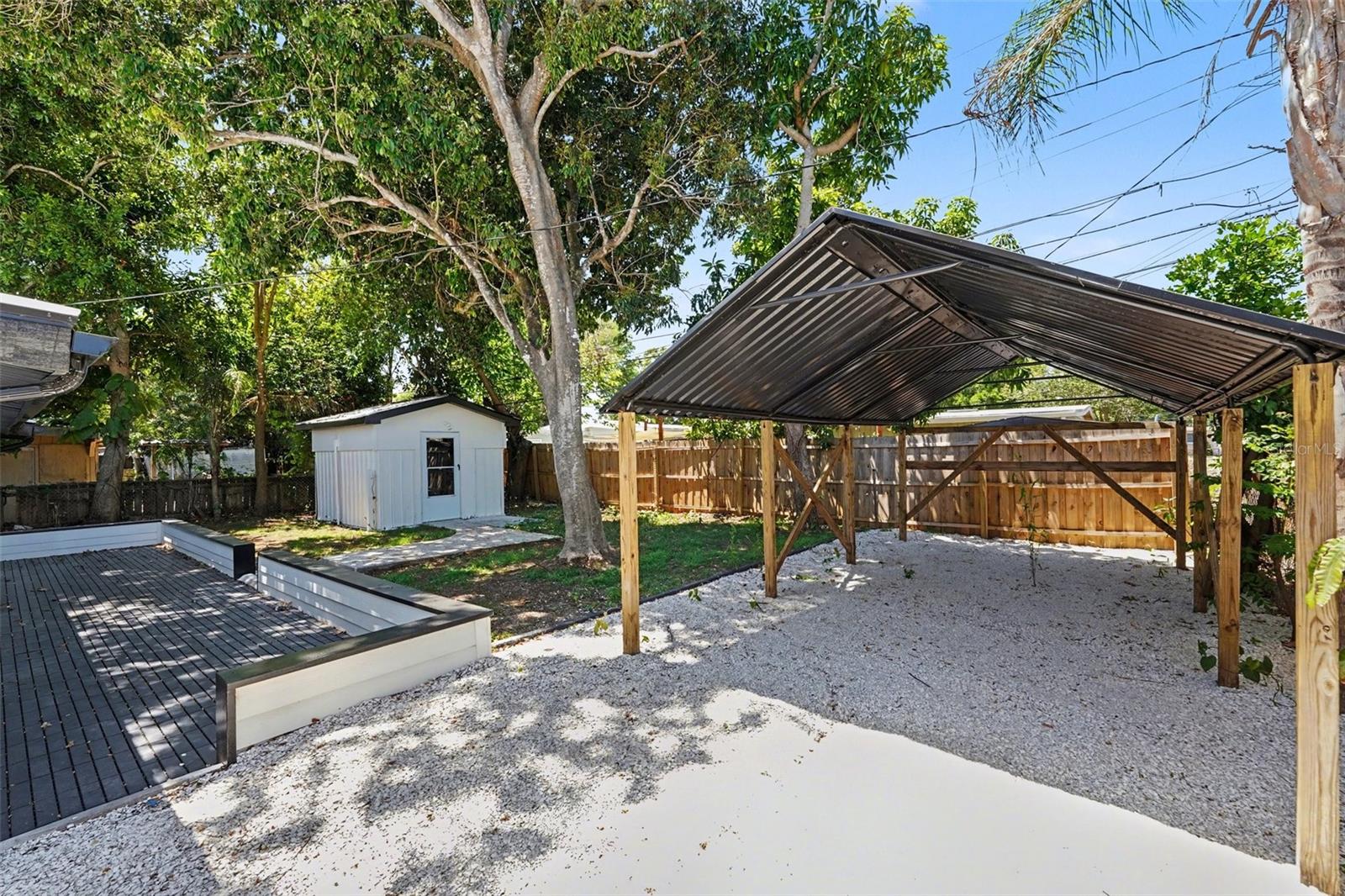 SEMINOLE LAKE VILLAGE 2ND ADD - Residential