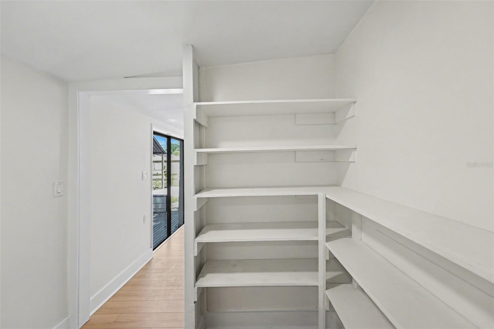 SEMINOLE LAKE VILLAGE 2ND ADD - Residential