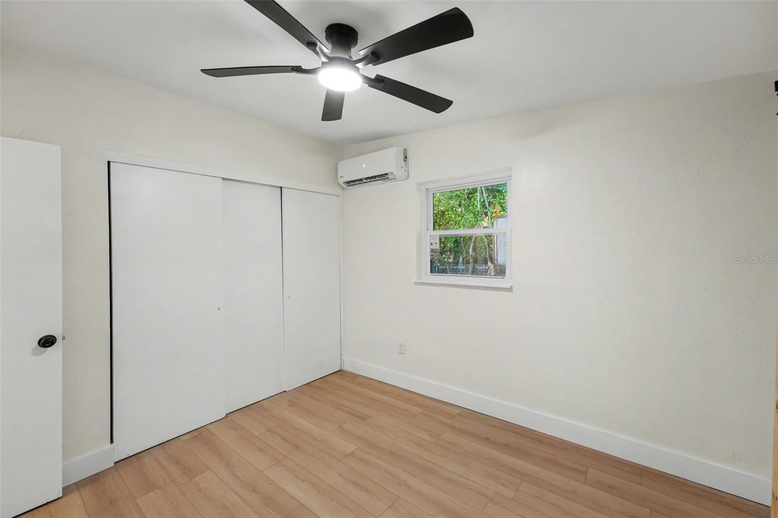 SEMINOLE LAKE VILLAGE 2ND ADD - Residential