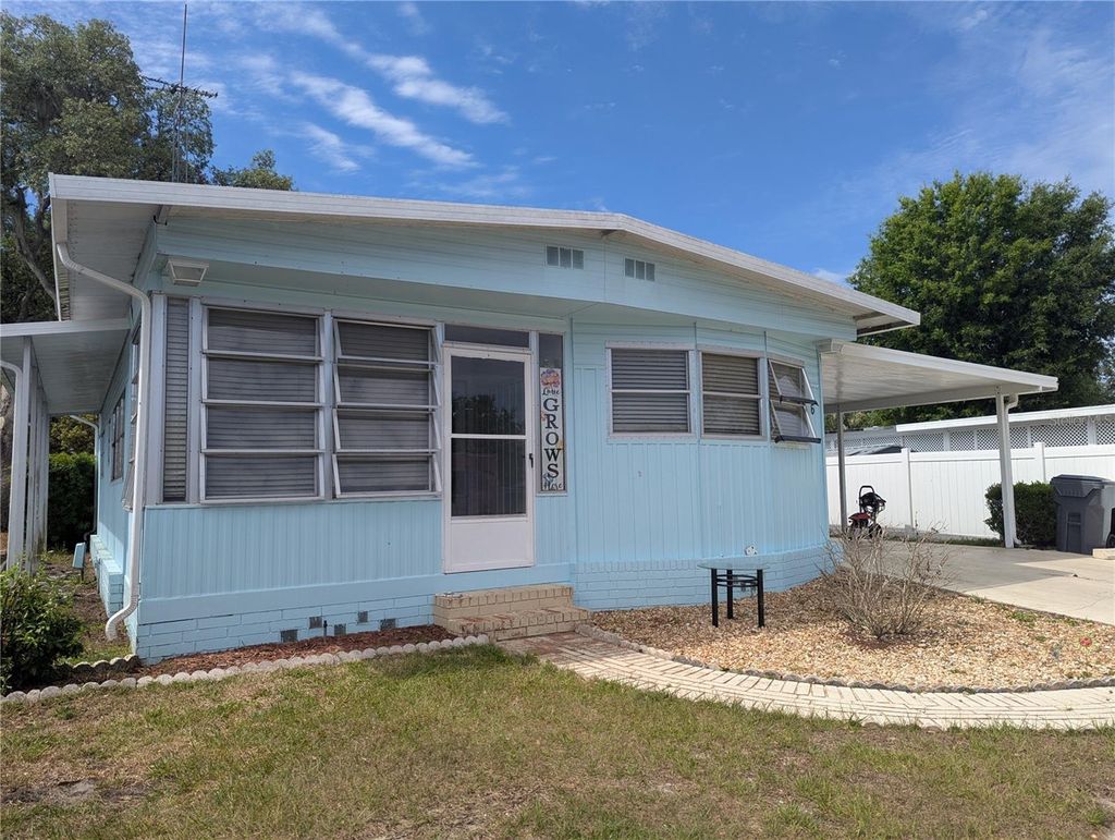 Photo of 6 Pine Lane, Haines City, FL 33844 (MLS # L4961517)