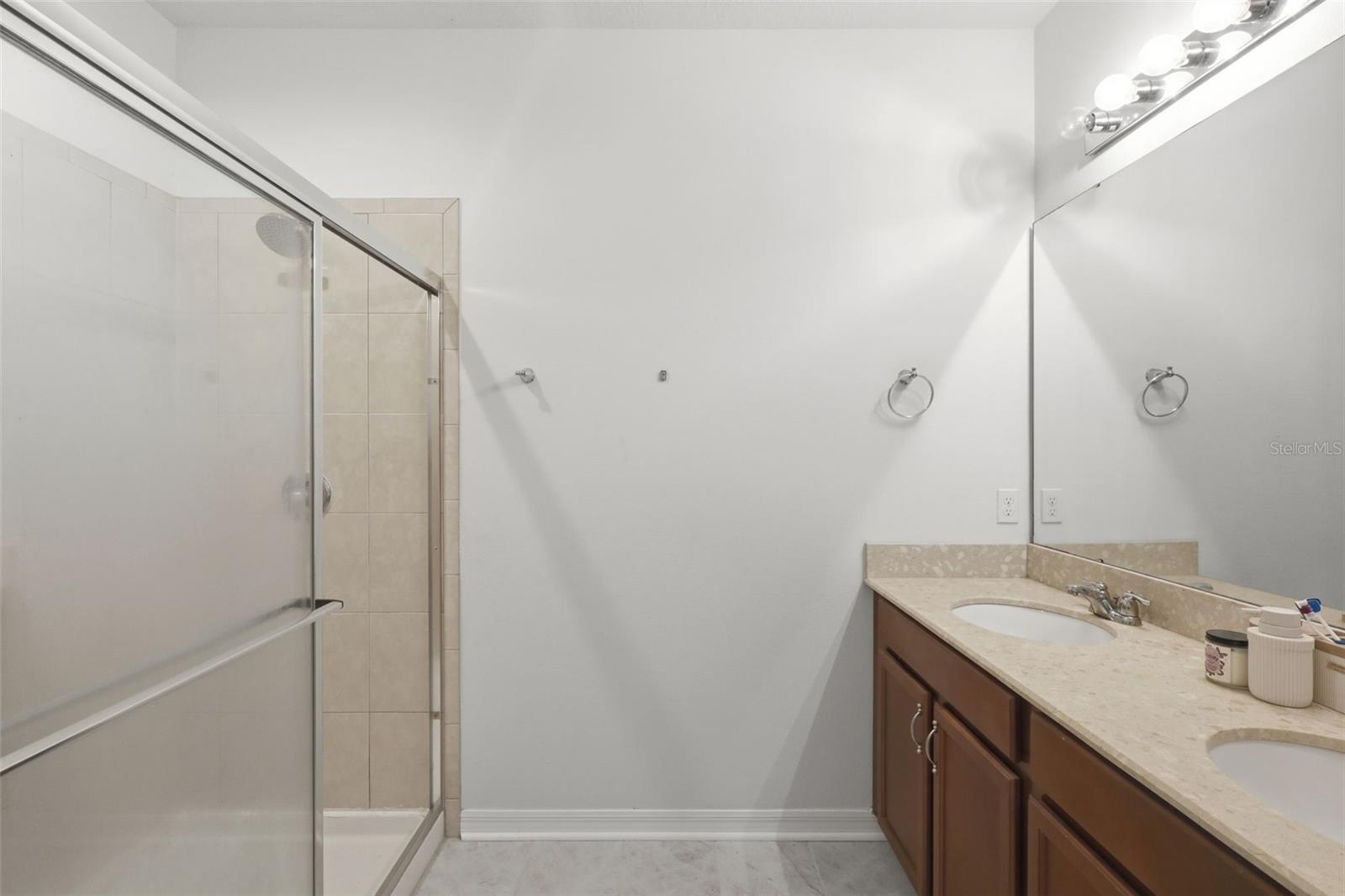 RESERVE/MDW LAKE A-I K M O Q T - Residential