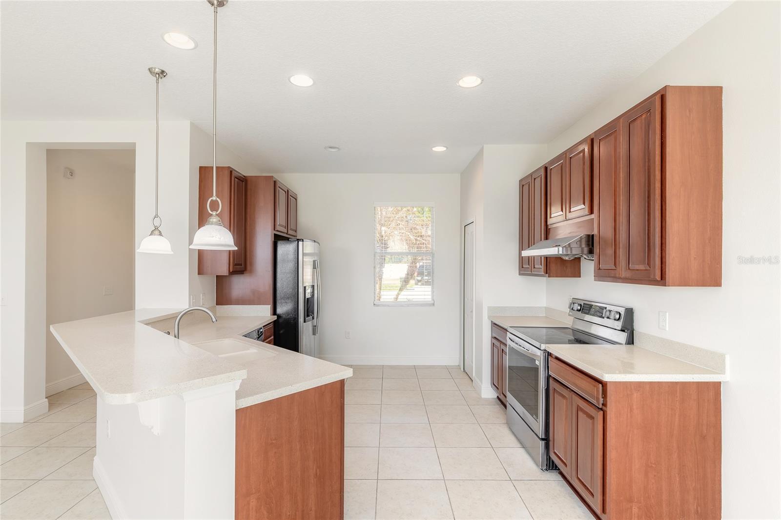 BAYBERRY LAKES - Residential