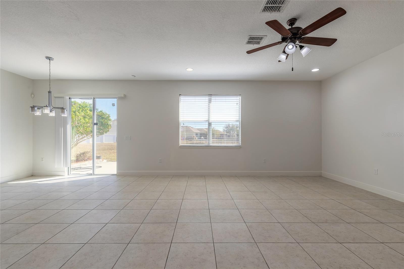 BAYBERRY LAKES - Residential