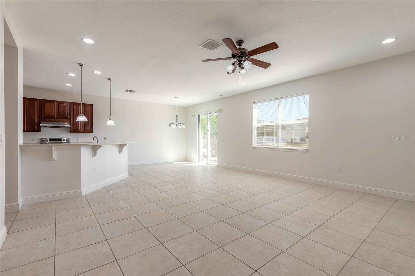 BAYBERRY LAKES - Residential