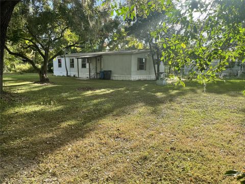Photo of 11357 Pruett Road, Seffner, FL 33584 (MLS # TB8421587)