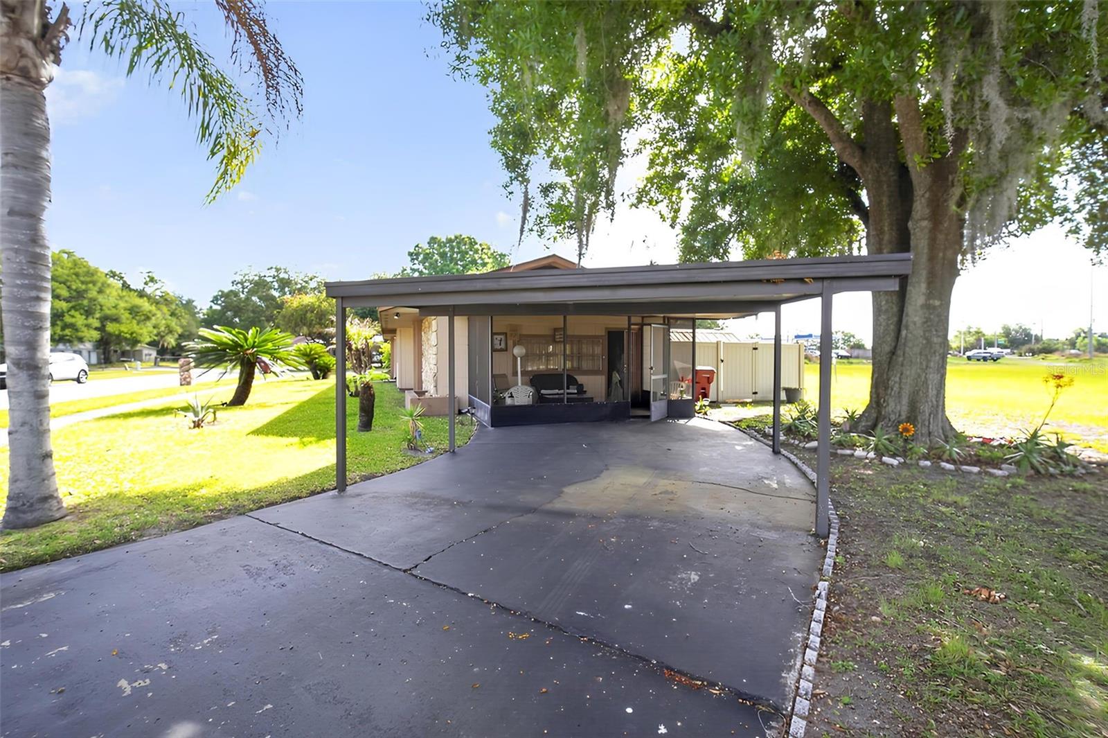 KINGS VILLAGE - Residential