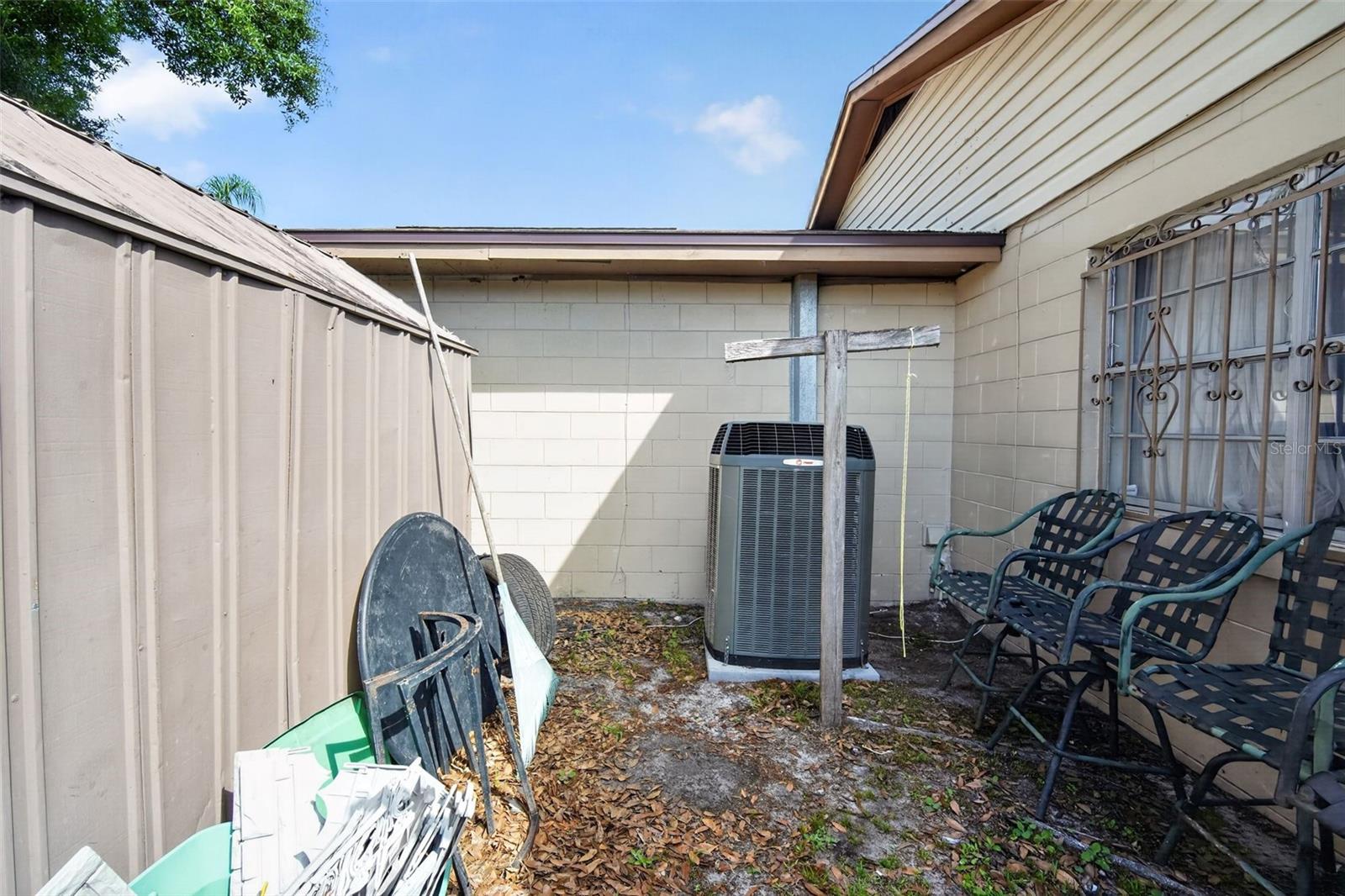 KINGS VILLAGE - Residential