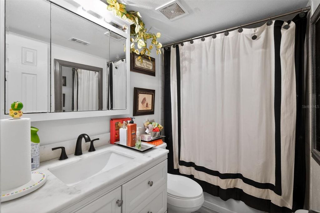 Photo of 1803 S Wilkins Avenue, Plant City, FL 33563 (MLS # O6399688)