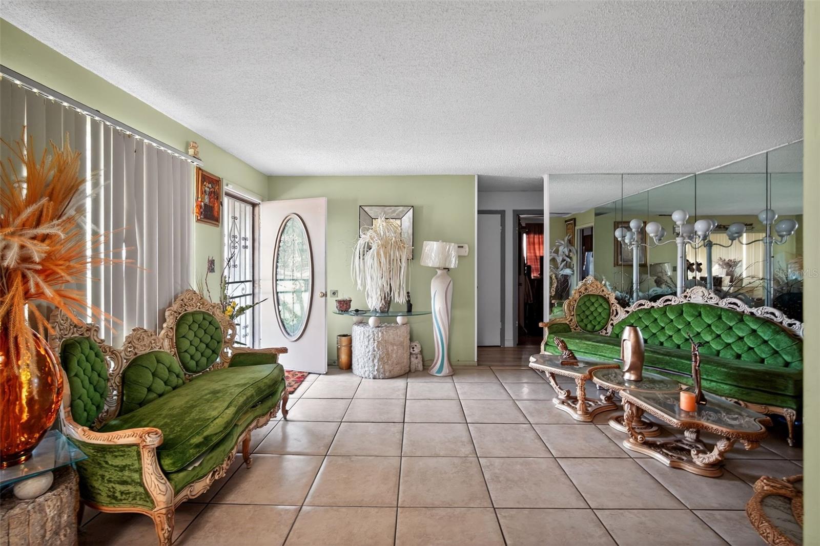 KINGS VILLAGE - Residential