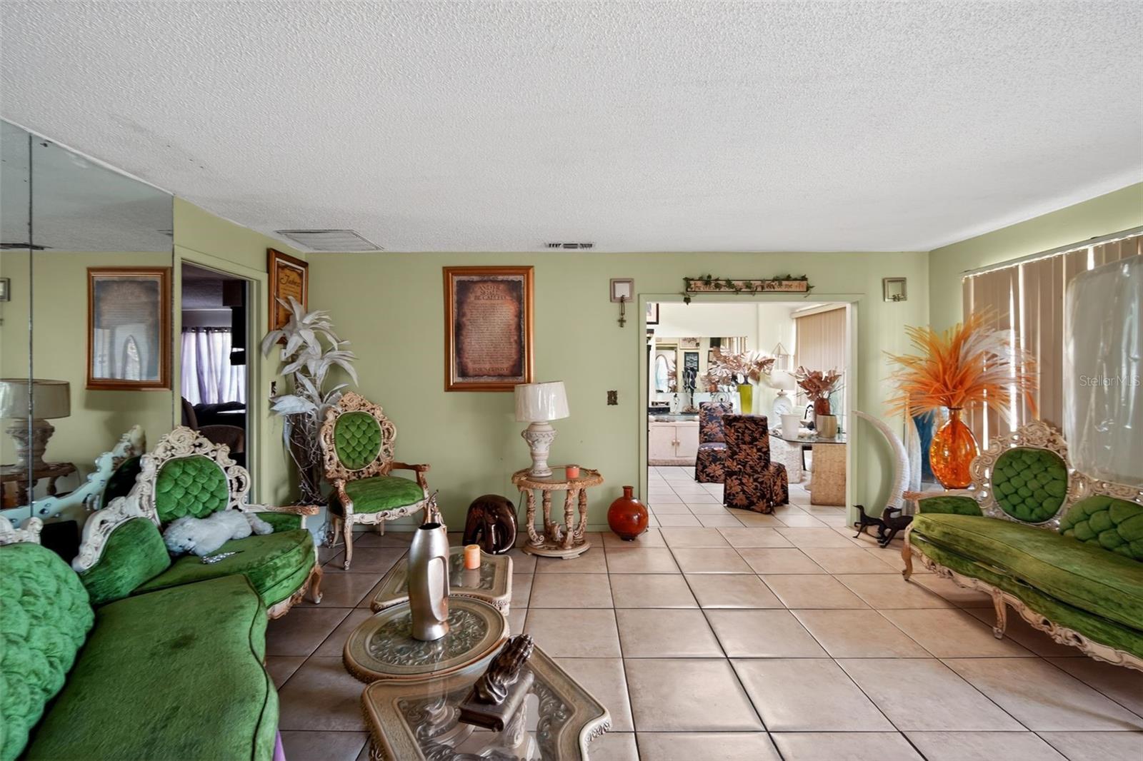 KINGS VILLAGE - Residential