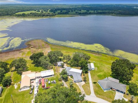 A home in DUNNELLON