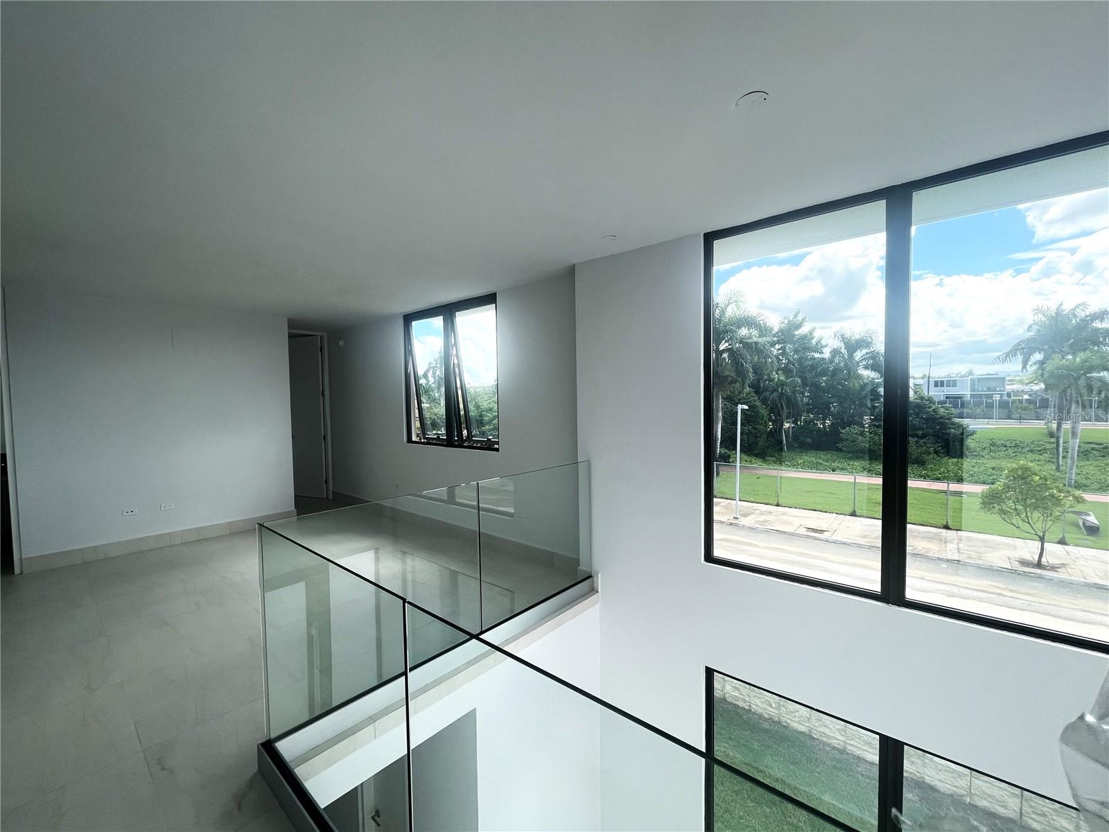 URB. RIVIERA PARKVIEW - Residential