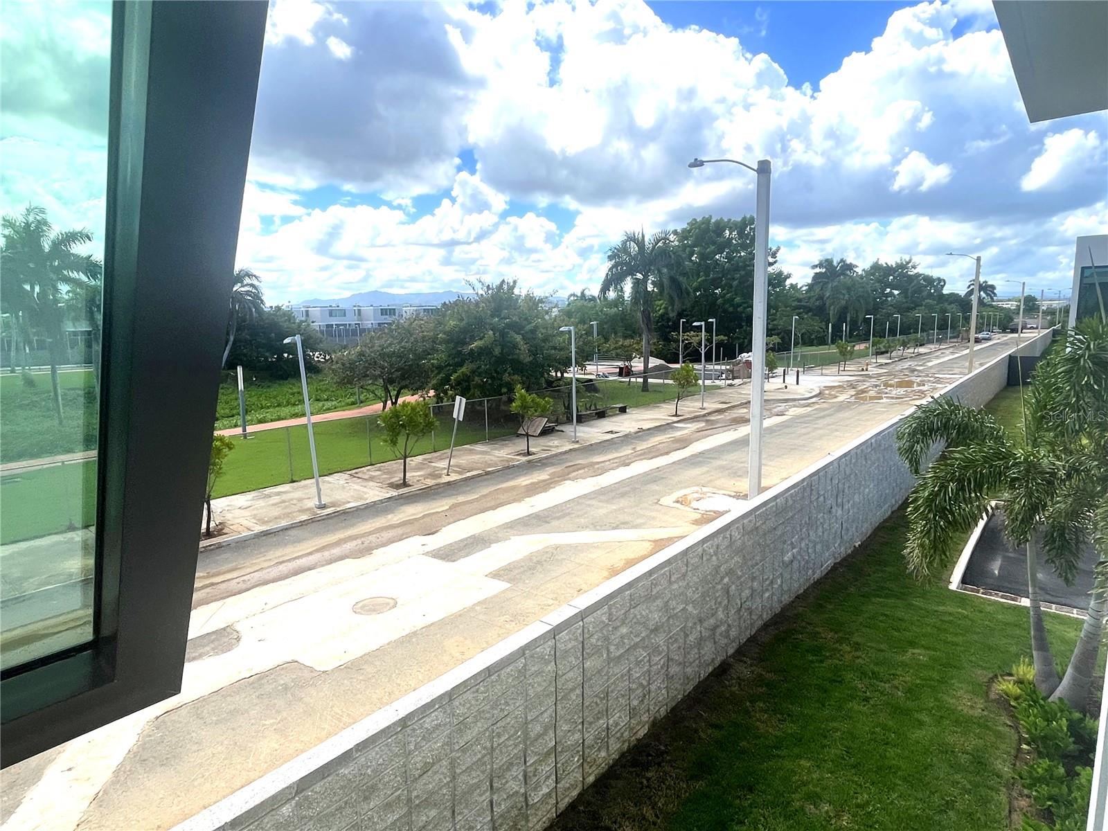 URB. RIVIERA PARKVIEW - Residential