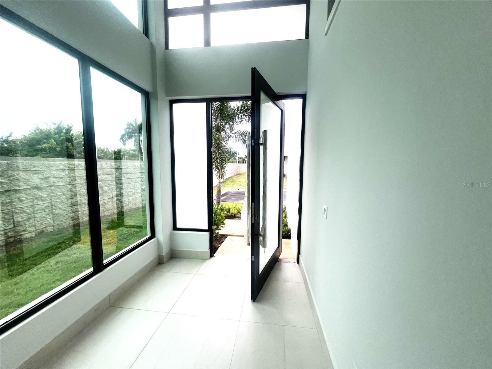 URB. RIVIERA PARKVIEW - Residential