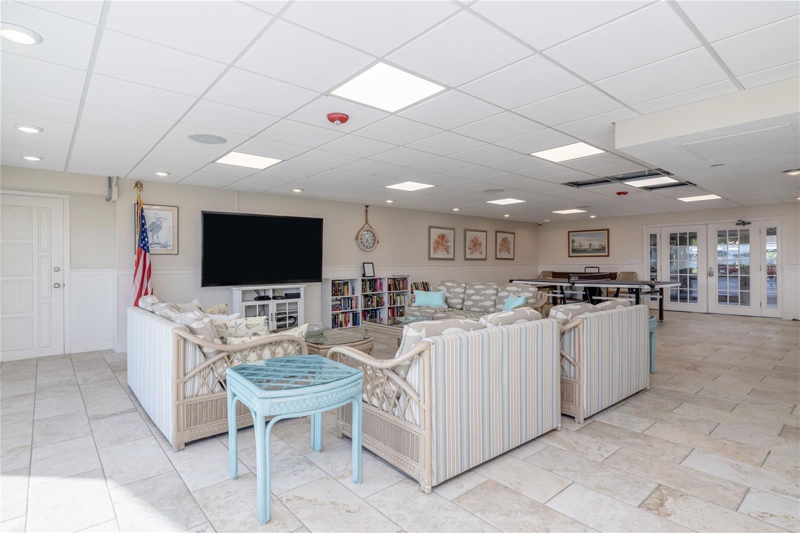 ADMIRALTY CLUB - Residential