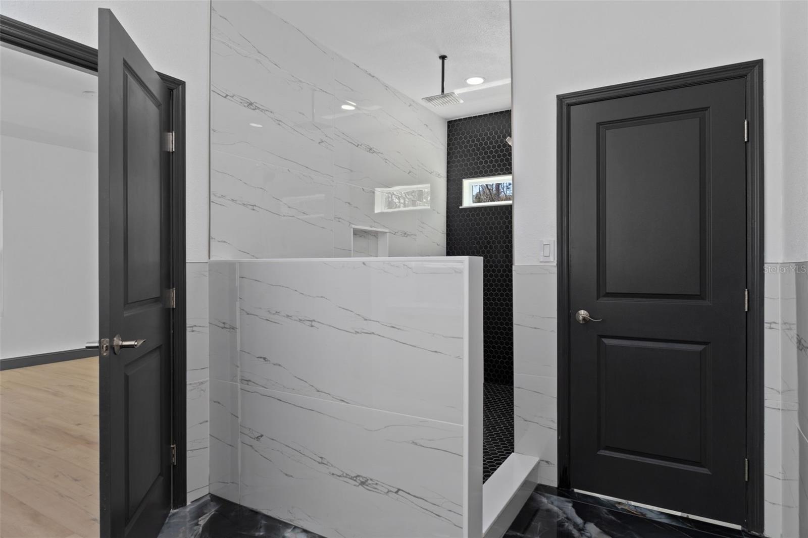 RAINBOW LAKES ESTATE - Residential