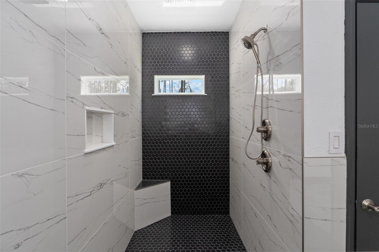 RAINBOW LAKES ESTATE - Residential